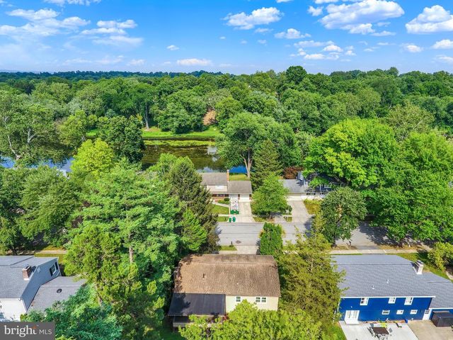 517 LAMP POST LN, Camp Hill, PA 17011