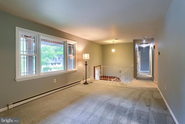 517 LAMP POST LN, Camp Hill, PA 17011
