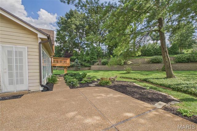 14292 Cedar Springs Drive, Chesterfield, MO 63017