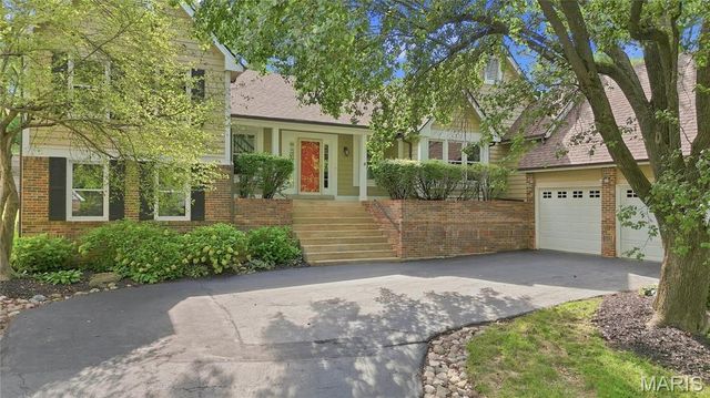14292 Cedar Springs Drive, Chesterfield, MO 63017