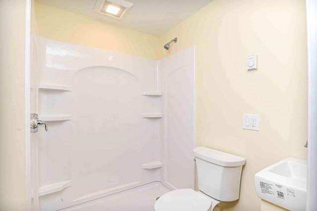 6 Dingle Rd Unit 4, York, ME 03909