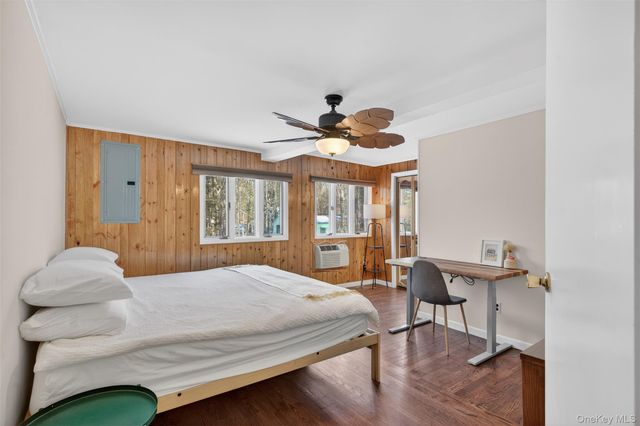 1073 Indian Springs Road, Pine Bush, NY 12566