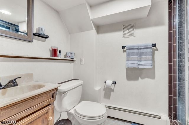 12 E Shore Rd, Denville Twp., NJ 07834