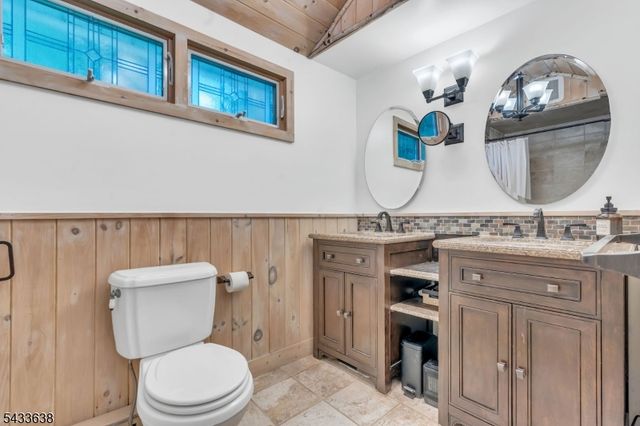 12 E Shore Rd, Denville Twp., NJ 07834