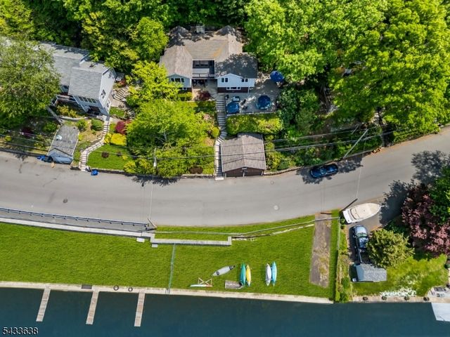 12 E Shore Rd, Denville Twp., NJ 07834