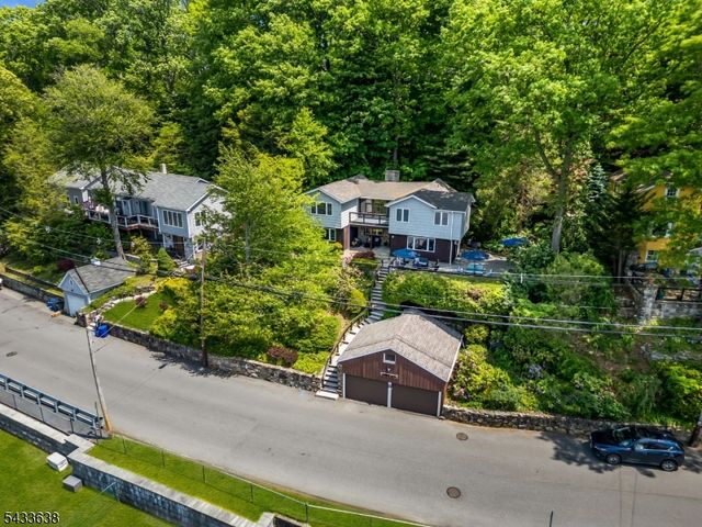 12 E Shore Rd, Denville Twp., NJ 07834