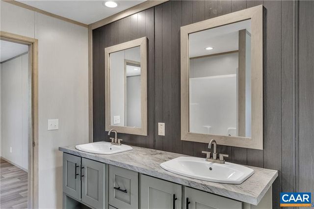 1390 MICKIE TOWN RD, Maidens, VA 23102