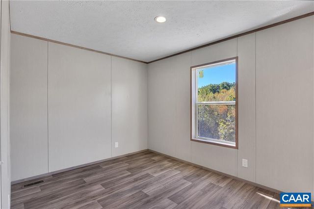 1390 MICKIE TOWN RD, Maidens, VA 23102