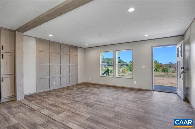 1390 MICKIE TOWN RD, Maidens, VA 23102