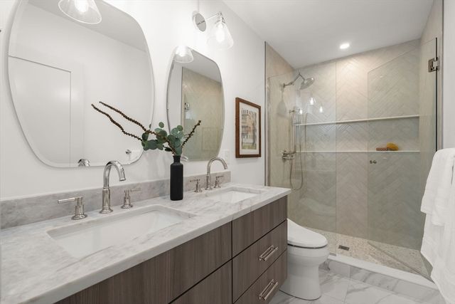 6 Dellmore Rd 2, Boston, MA 02130