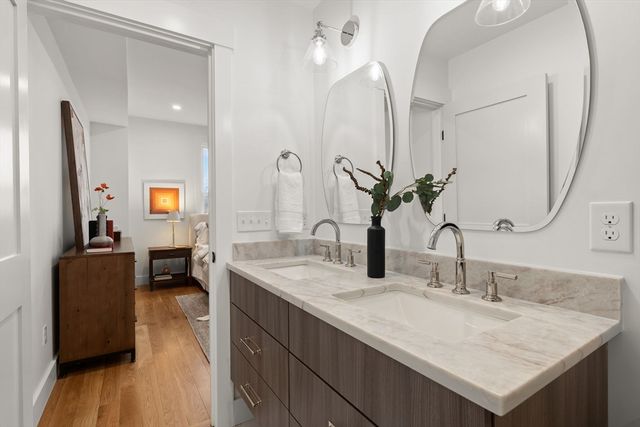 6 Dellmore Rd 2, Boston, MA 02130