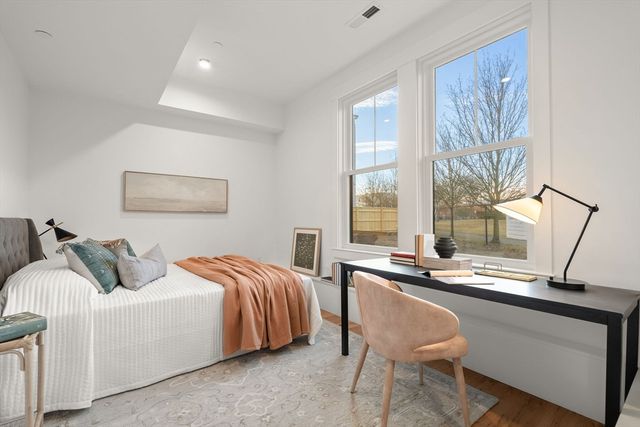 6 Dellmore Rd 2, Boston, MA 02130