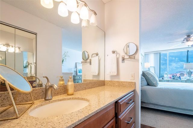 6361 BAHIA DEL MAR BOULEVARD 308, St Petersburg, FL 33715