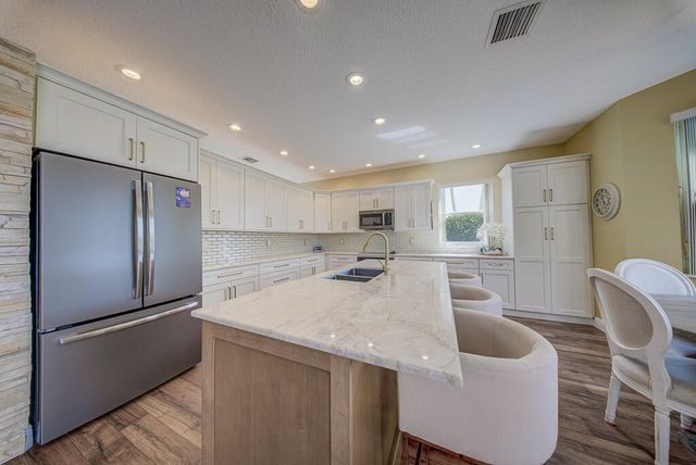 9776 Woodworth Court, Wellington, FL 33414