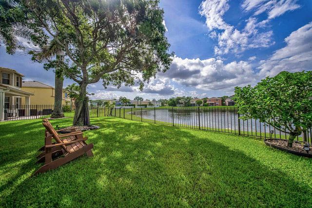 9776 Woodworth Court, Wellington, FL 33414
