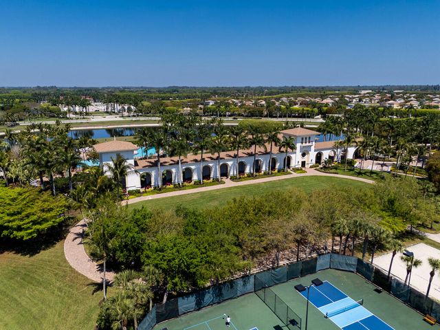 9776 Woodworth Court, Wellington, FL 33414