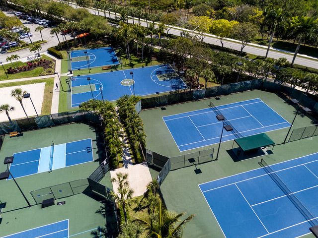 9776 Woodworth Court, Wellington, FL 33414