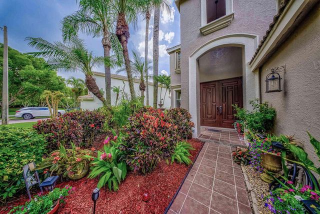 9776 Woodworth Court, Wellington, FL 33414