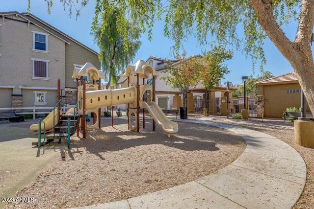 160 W COMMERCE Court, Gilbert, AZ 85233