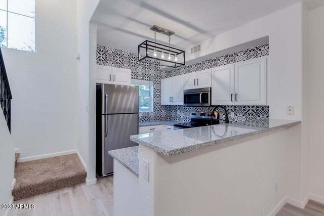 160 W COMMERCE Court, Gilbert, AZ 85233