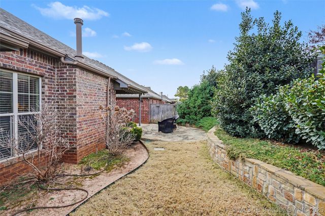 10928 S 77th East Place, Tulsa, OK 74133