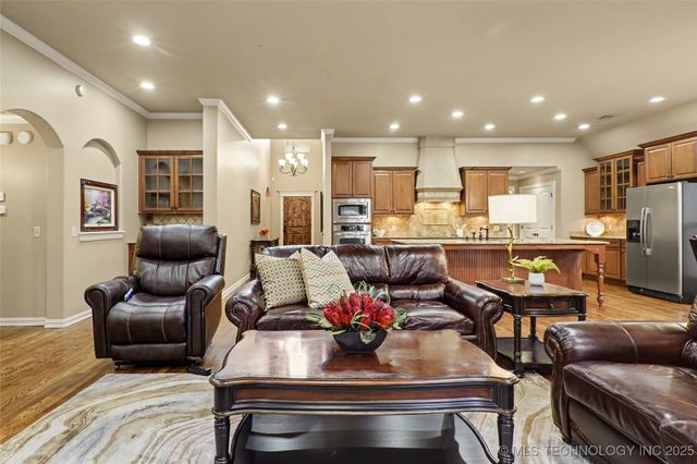 10928 S 77th East Place, Tulsa, OK 74133