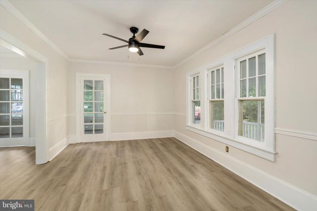 100 W PARK AVE, Hamilton, NJ 08610