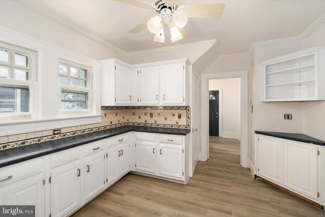 100 W PARK AVE, Hamilton, NJ 08610