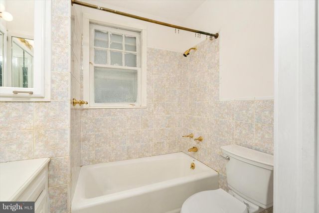 100 W PARK AVE, Hamilton, NJ 08610