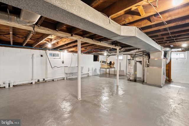 100 W PARK AVE, Hamilton, NJ 08610