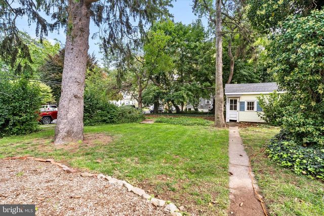 100 W PARK AVE, Hamilton, NJ 08610