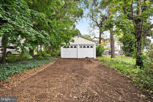 100 W PARK AVE, Hamilton, NJ 08610