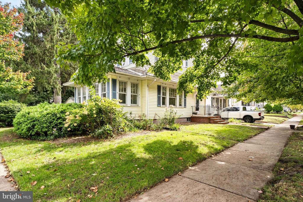 100 W PARK AVE, HAMILTON, NJ 08610 — photo 4