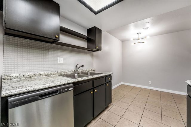5264 Child Court 90, Las Vegas, NV 89103
