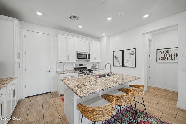 4077 S SABRINA Drive 94, Chandler, AZ 85248
