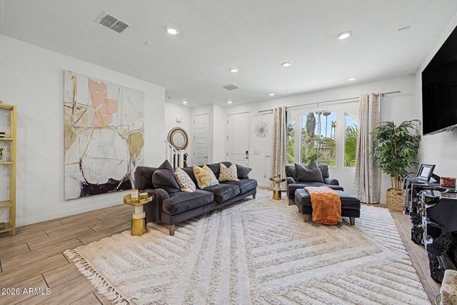 4077 S SABRINA Drive 94, Chandler, AZ 85248