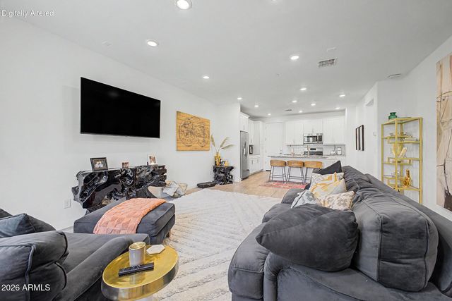 4077 S SABRINA Drive 94, Chandler, AZ 85248