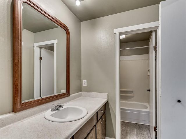 811 Red Bird Lane, Norman, OK 73072