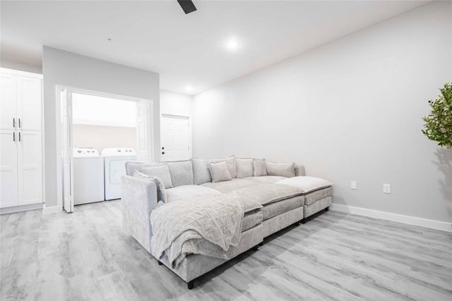 2101 Reinke Road 3112, Waller, TX 77484