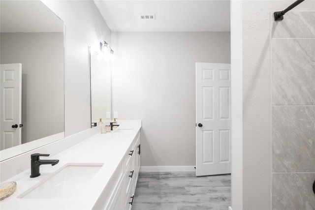 2101 Reinke Road 3112, Waller, TX 77484