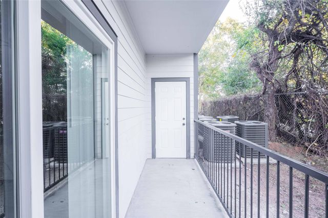 2101 Reinke Road 3112, Waller, TX 77484