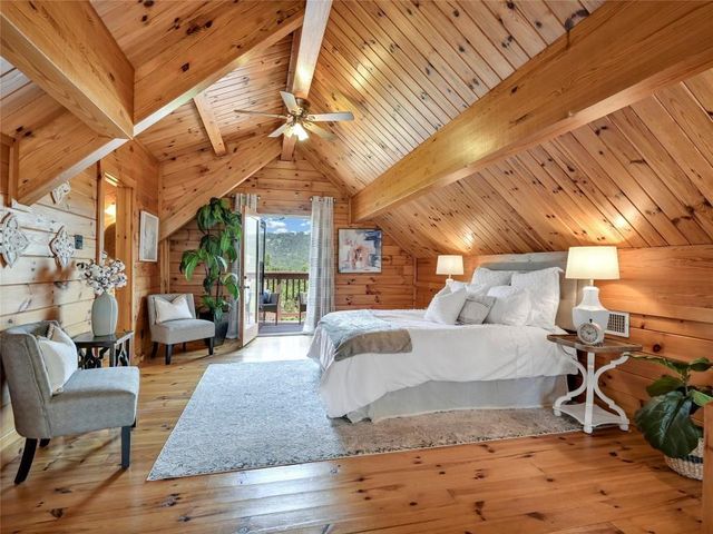 18304 W Reed Parks RD, Jonestown, TX 78645