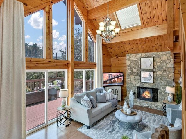 18304 W Reed Parks RD, Jonestown, TX 78645