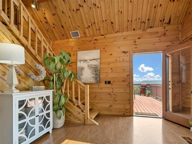 18304 W Reed Parks RD, Jonestown, TX 78645