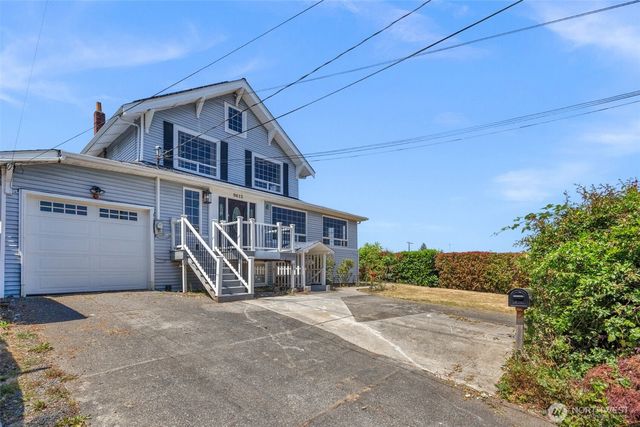 9615 56th Avenue S, Seattle, WA 98118