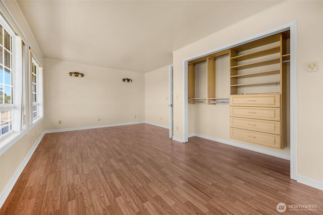 9615 56th Avenue S, Seattle, WA 98118