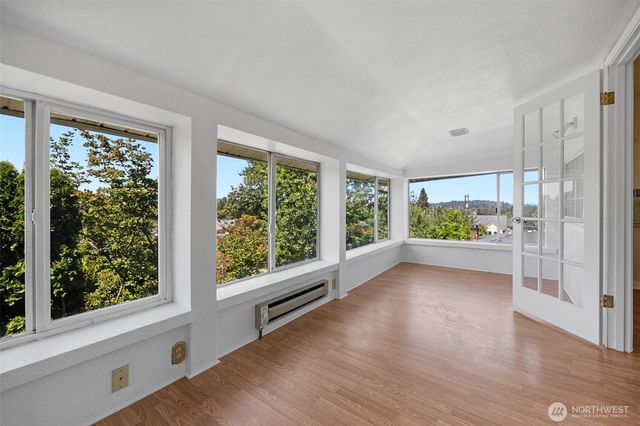 9615 56th Avenue S, Seattle, WA 98118