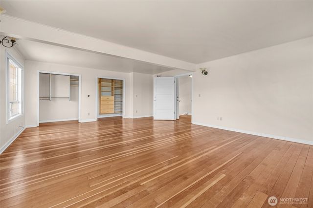 9615 56th Avenue S, Seattle, WA 98118