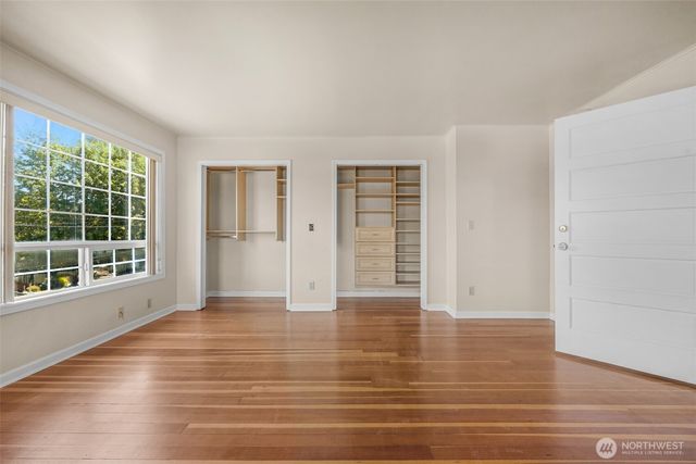 9615 56th Avenue S, Seattle, WA 98118
