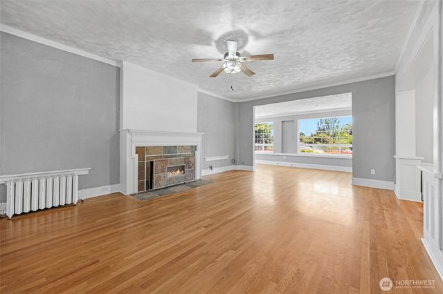 9615 56th Avenue S, Seattle, WA 98118
